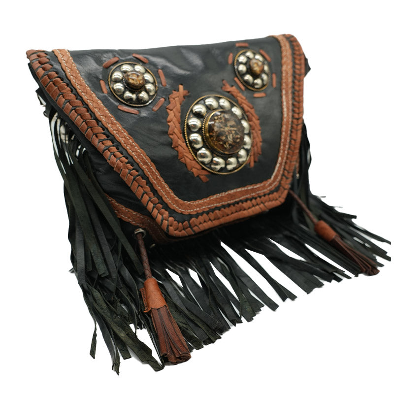 Boho Fransen-Tasche mit Ornamenten & Schmucksteinen