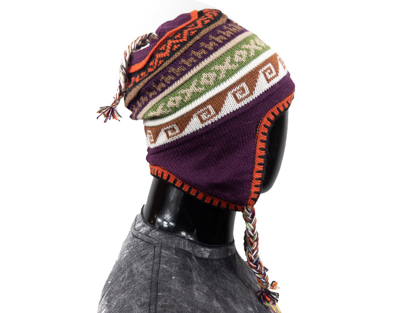Alpaka Mütze 2in1 (Chullo) lila mit diversen farbigen Mustern