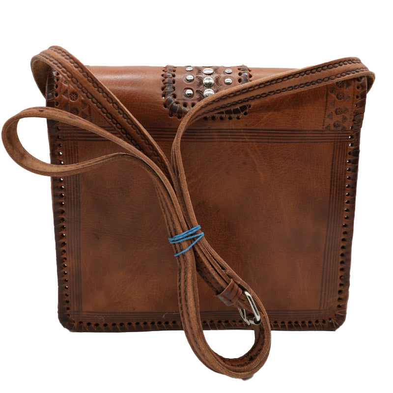 Ethno Crossbody Bag aus Echtleder mit Verzierungen