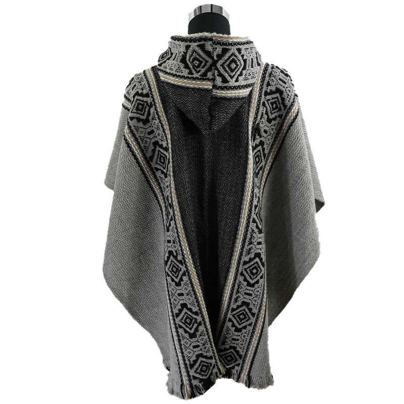 Poncho aus Wolle 05