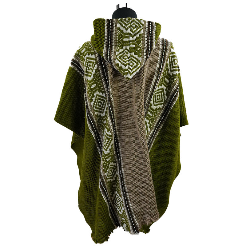 Poncho aus Wolle 02
